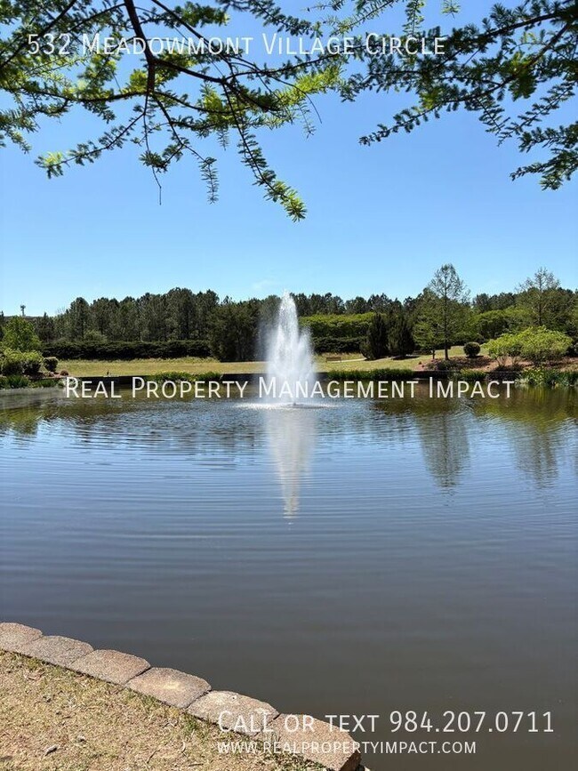 Building Photo - 532 Meadowmont Village Cir