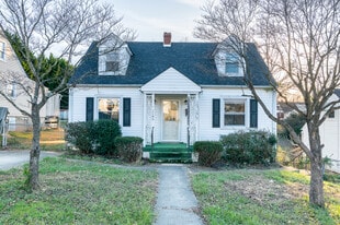 Building Photo - 1145 Lindsay St