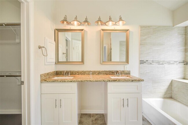 Building Photo - 229 River Basin Ln