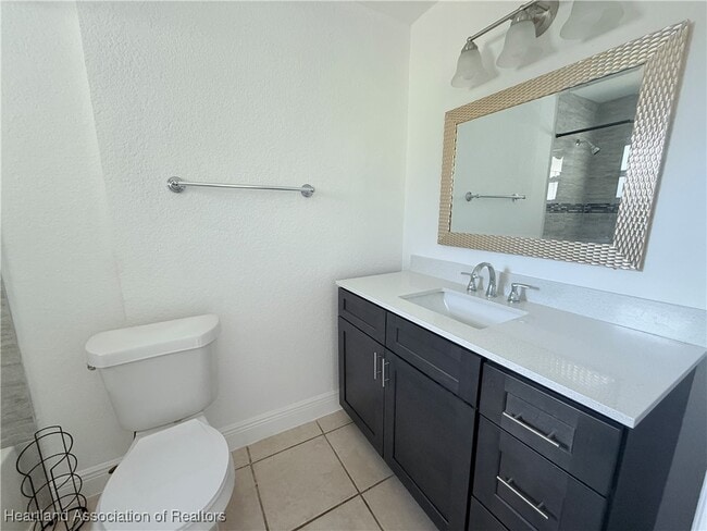 Building Photo - 944 Galaxy Ave