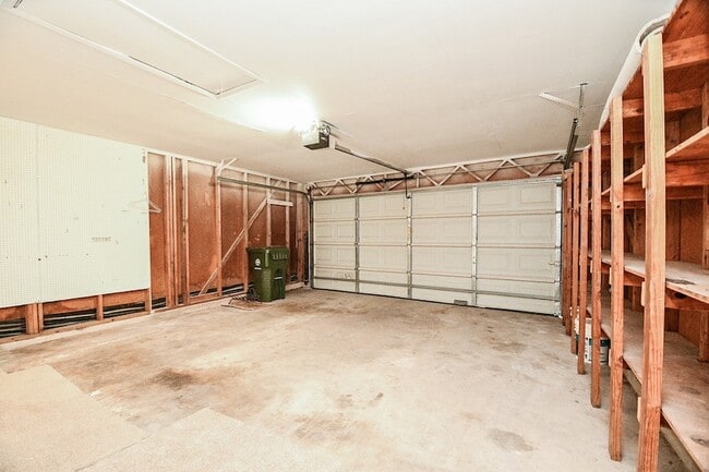 Building Photo - 3519 Cabin Pl