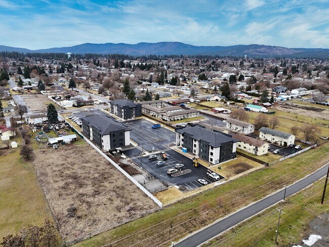 Building Photo - Flats on 4th Apartments