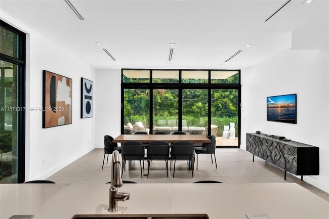 Building Photo - 1350 98th St