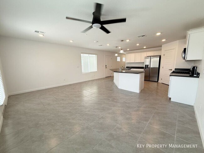Building Photo - 4270 Lemay St