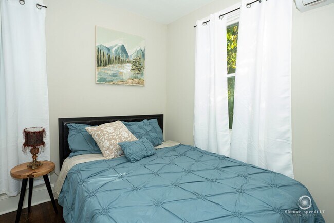 Building Photo - 324 Stockton St