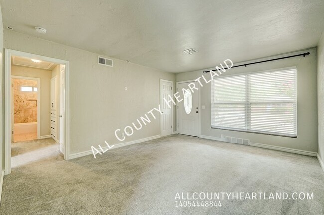 Building Photo - 3921 NW 51st St