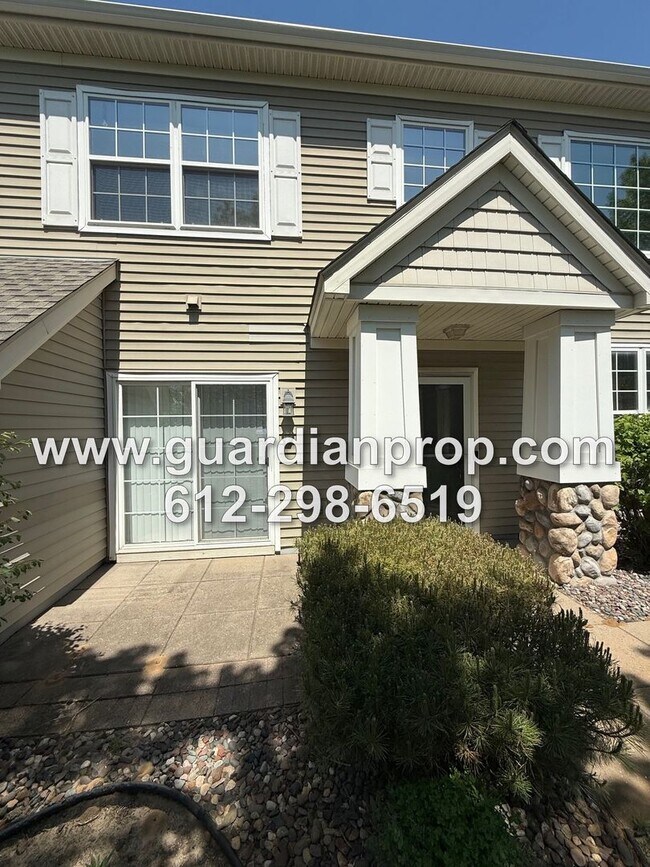 Building Photo - End Unit Townhouse for August, Vaulted Cei...