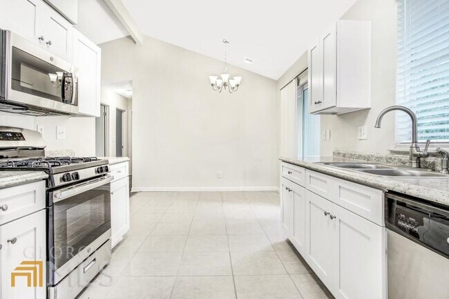 Building Photo - 2312 Leslie Brook Dr