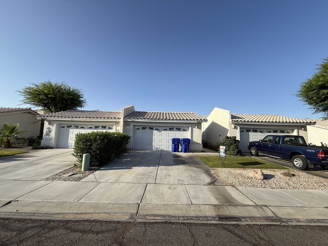 Building Photo - 10723 E 34th St