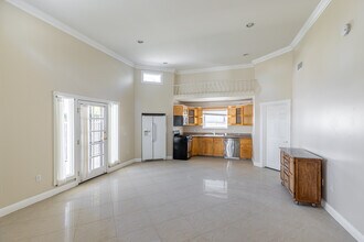 Building Photo - 5508 Wilbur Ave
