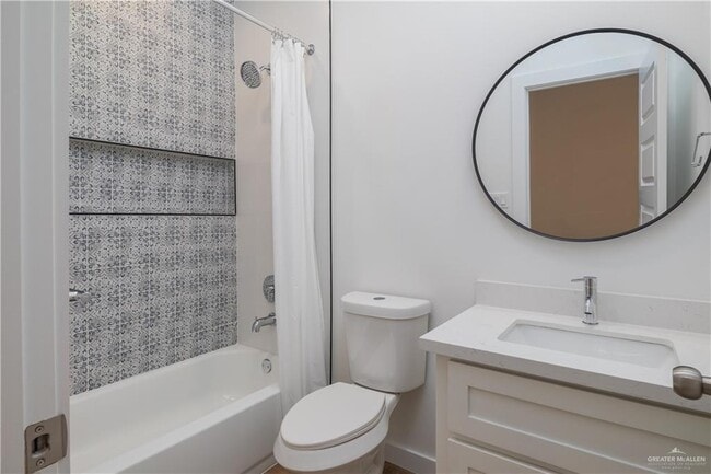 Building Photo - 25 Warbler Ave