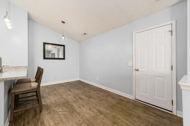 Building Photo - 5179 Mantua Dr