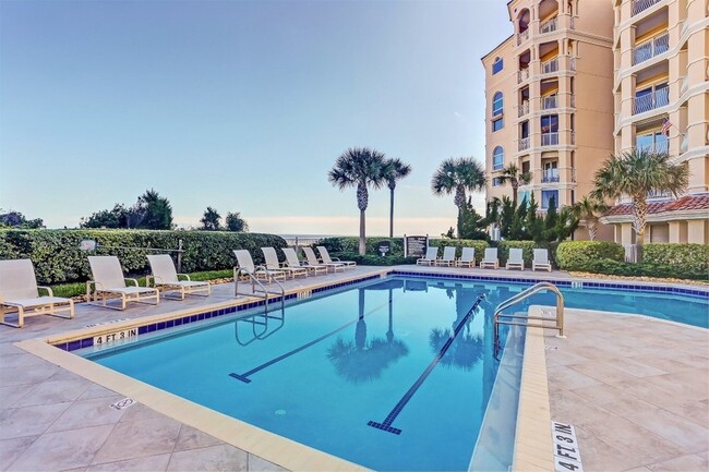 Building Photo - 426 Beachside Pl