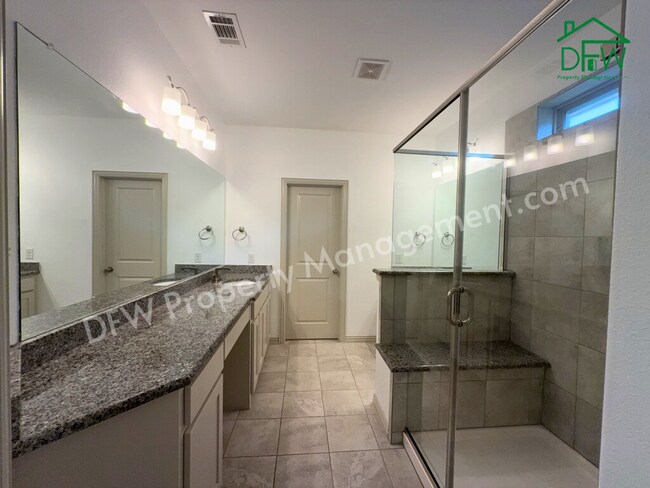 Building Photo - 3 Bed/2.5 Bath Home for Lease in Arlington – 2 Living Areas, Pool, Courts & Trails Nearby!