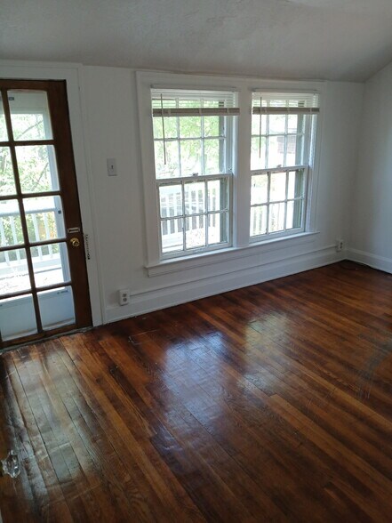 Building Photo - 3520 Ingleside Rd