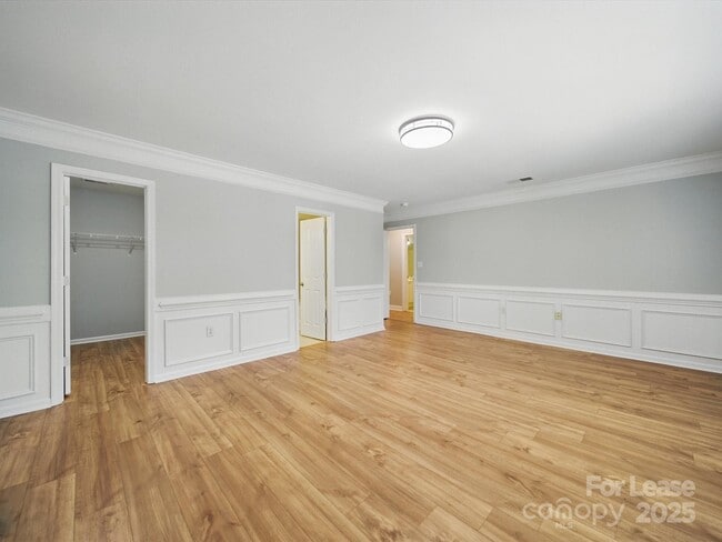 Building Photo - 5203 Grays Ridge Dr