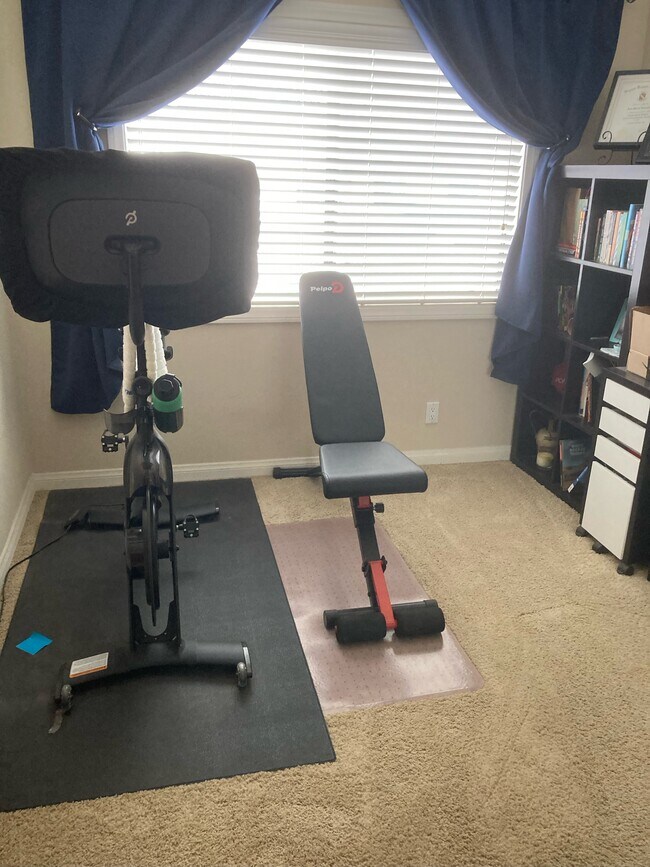 Building Photo - 1563 Stonewood Ct