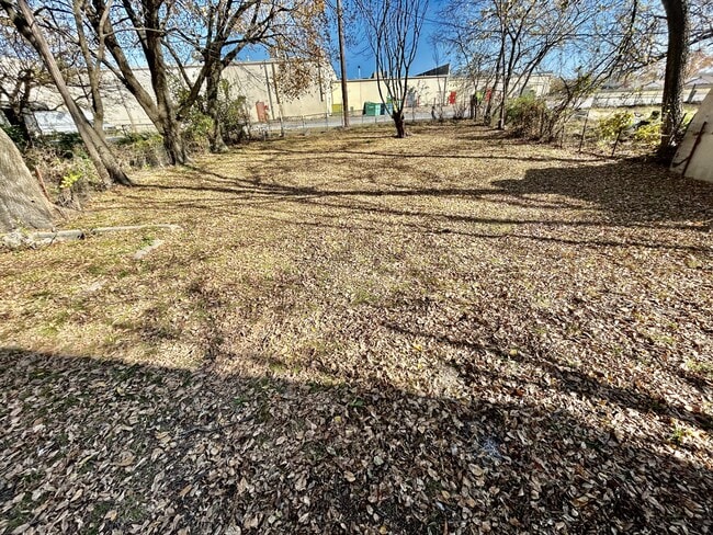 Building Photo - 804 N Stockton St