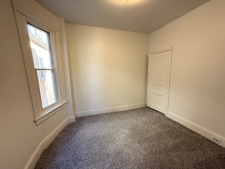 Building Photo - 63 W Sharpnack St