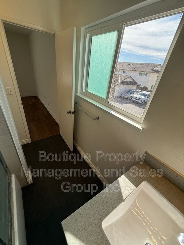 Building Photo - 11086 El Amarillo Ave