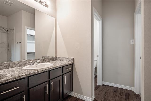 Building Photo - 2721 Vine Ct