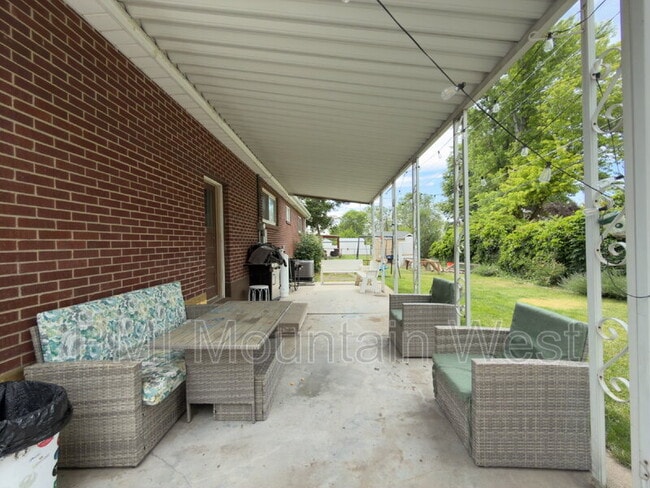 Building Photo - 76 W 1300 S