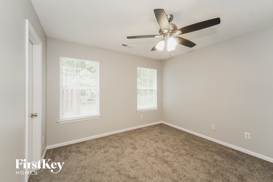 Building Photo - 10513 Brawley Ln