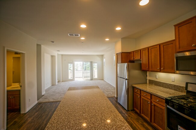 Building Photo - 7382 La Mesita Pl