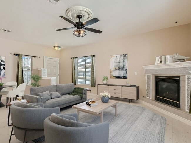 Building Photo - AMAZING COMPLETELY REMODELED CONDO IN NW