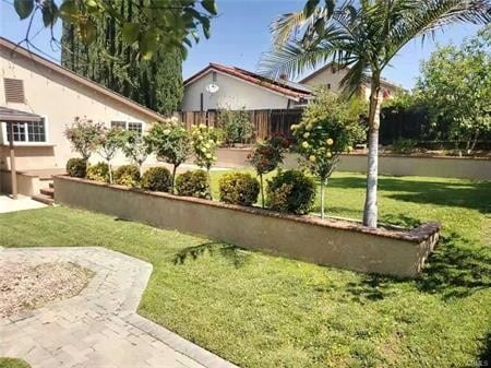 Building Photo - 840 Bridle Dr