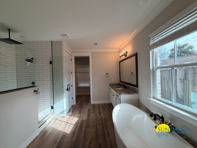 Building Photo - Elegant 4-Bedroom Home in Elliot Point with multiple neighborhood parks!