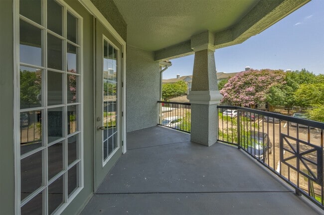 Building Photo - 3045 Marina Bay Dr