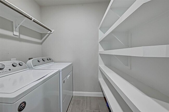 Building Photo - 4411 Upland Stream Ln