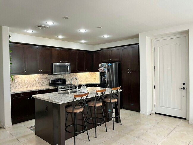 Building Photo - 16251 Veridian Circle