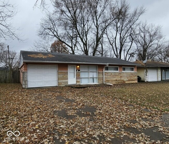 Building Photo - 4940 Leone Dr