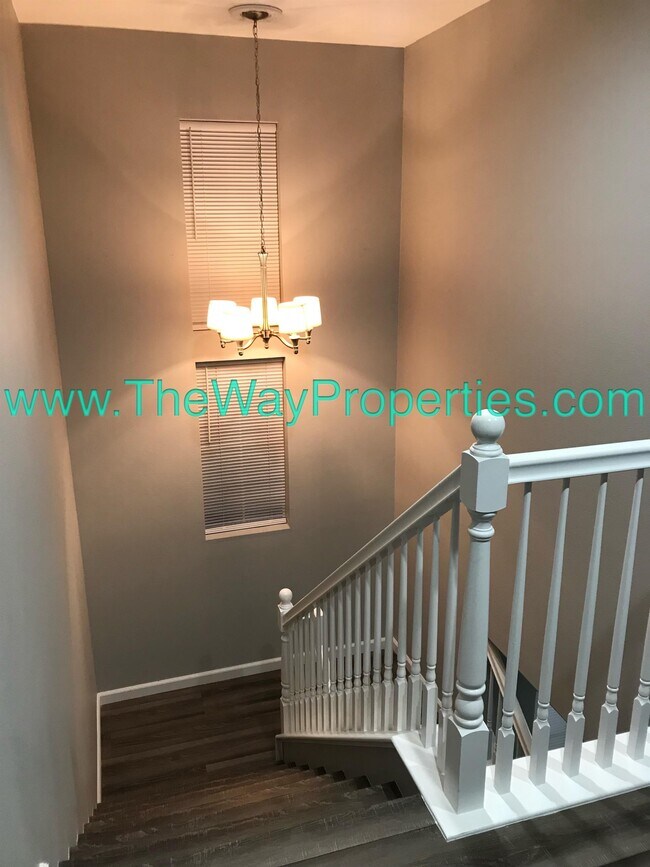 Building Photo - 15074 Rushill Ct