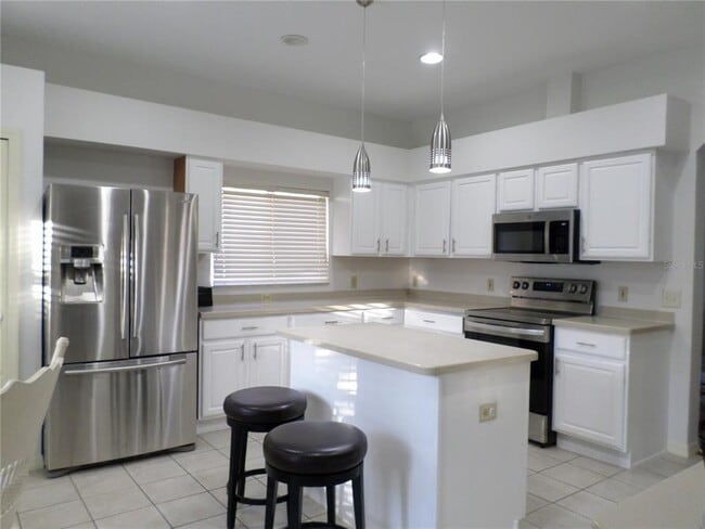 Building Photo - 19407 Sandy Springs Cir