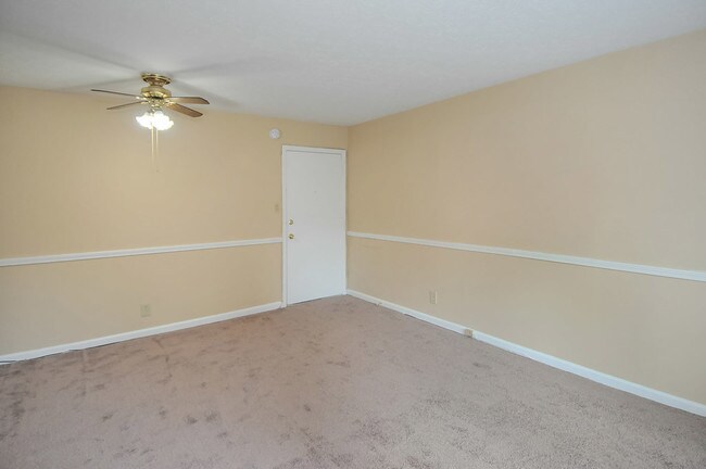 Building Photo - 2514 Frankfort Ave