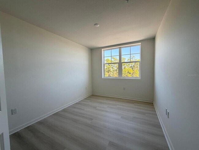 Building Photo - 5587 Millennia Park Dr