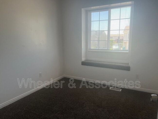 Building Photo - 5456 S 4125 W