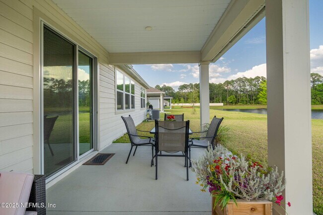 Building Photo - 12897 Logans Walk Ln