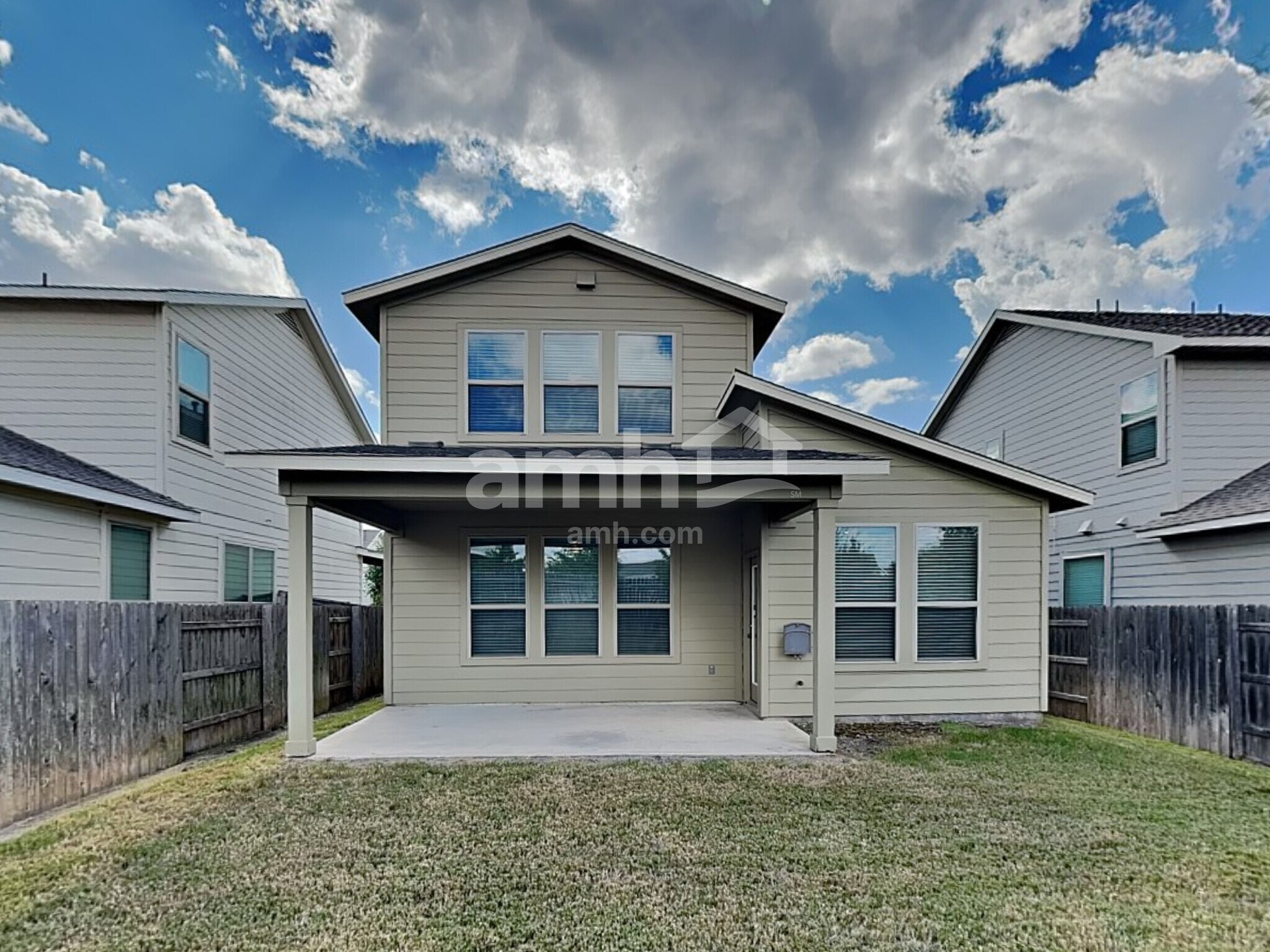 Building Photo - 8106 Cottage Rose Dr