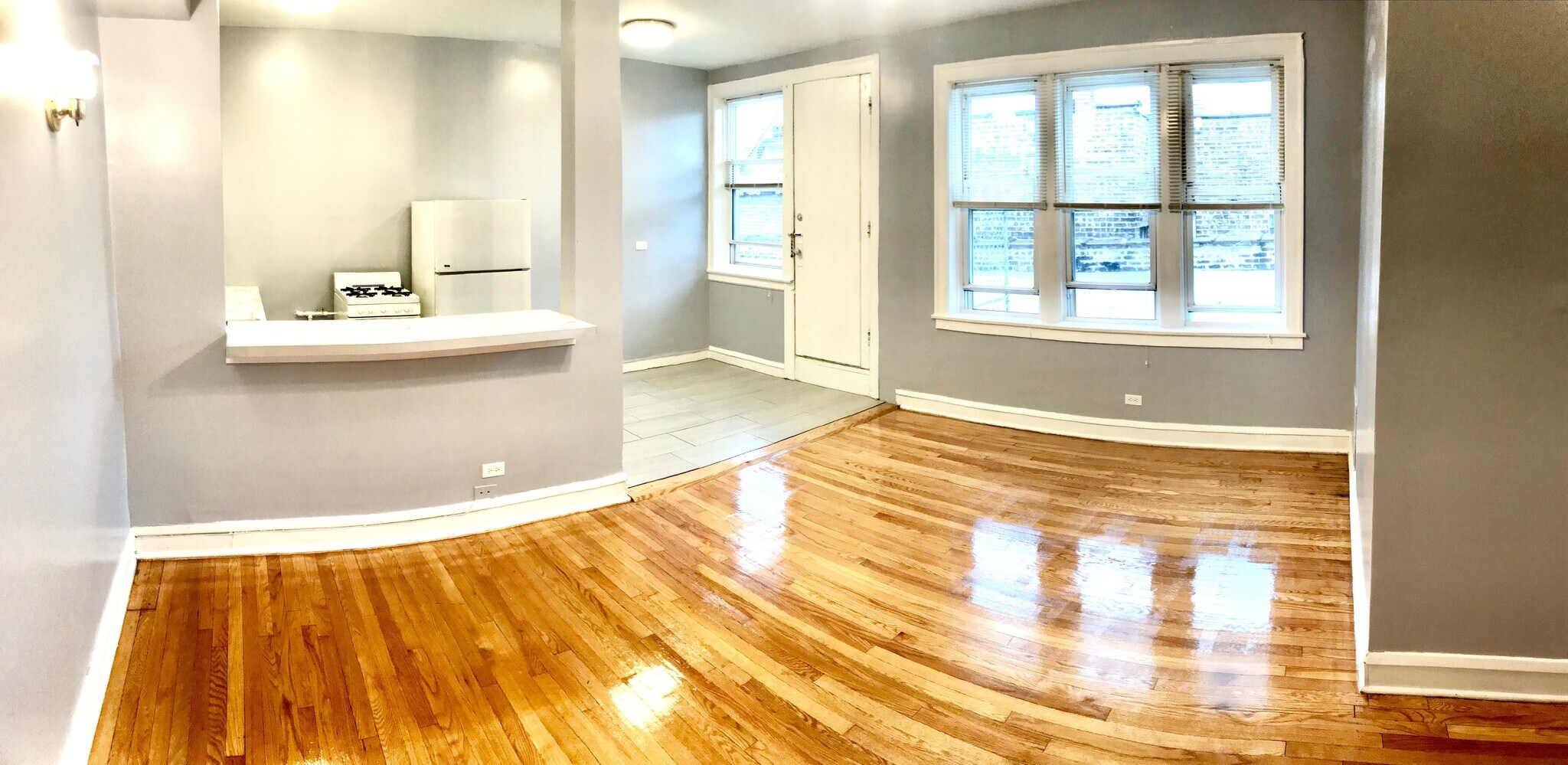 Building Photo - 4165 S Archer Ave