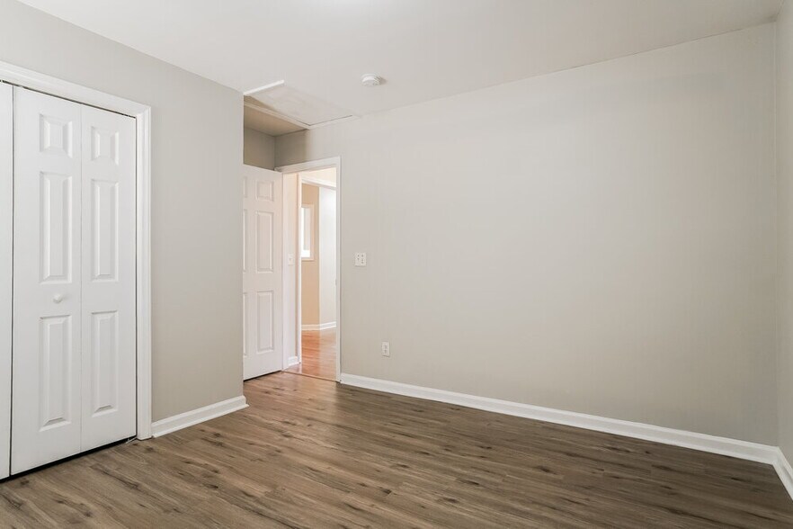 Building Photo - 4012 Mindspring Dr