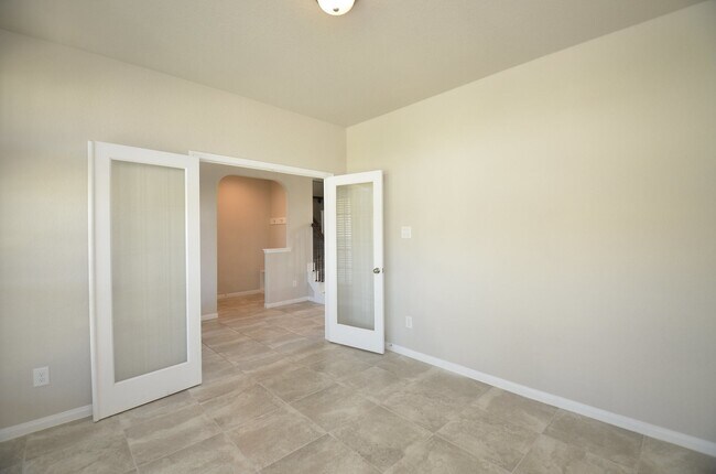 Building Photo - 3502 Gannan Lake Ct