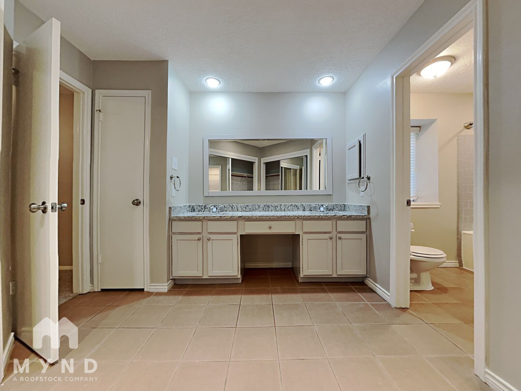 Building Photo - 3006 Avanti Ct