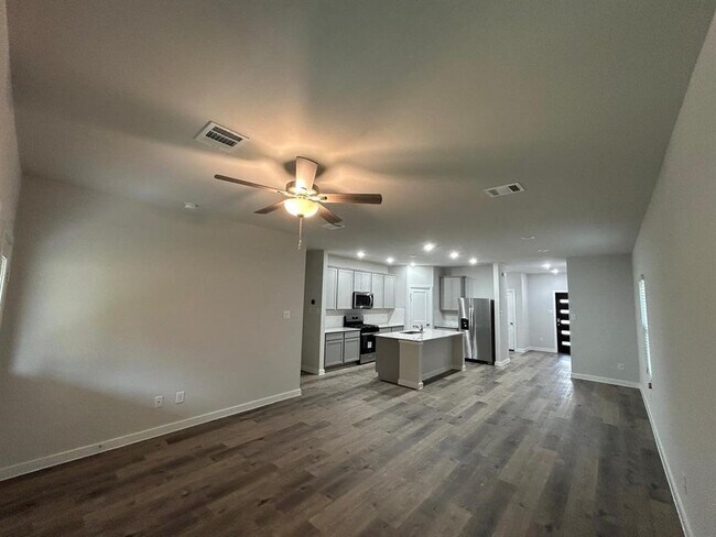 Building Photo - 7850 Alset Dr