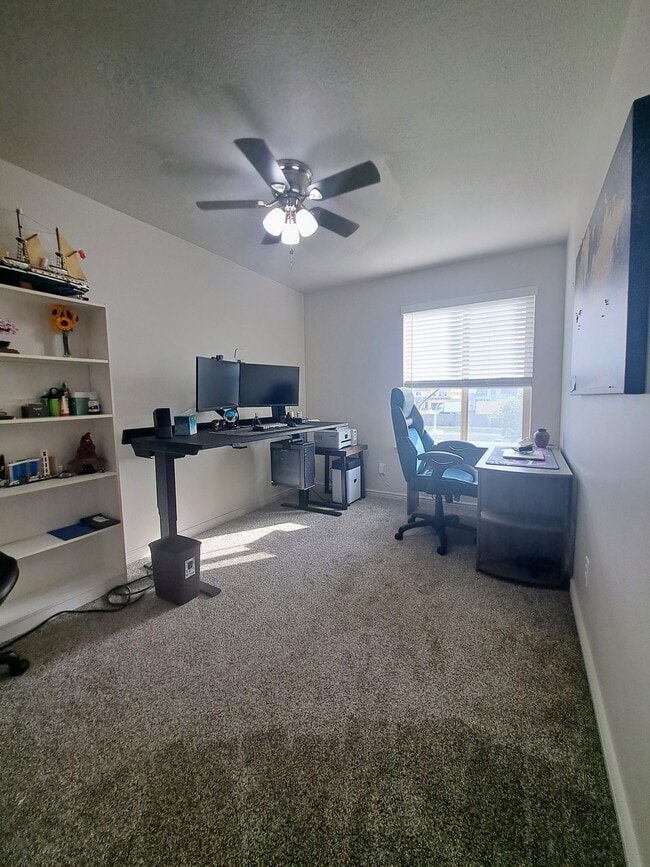 Building Photo - 755 N 2560 E