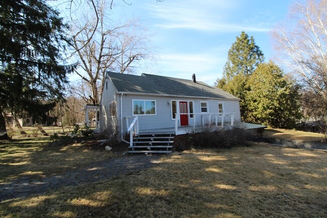 Building Photo - 10002 N Whitworth Dr