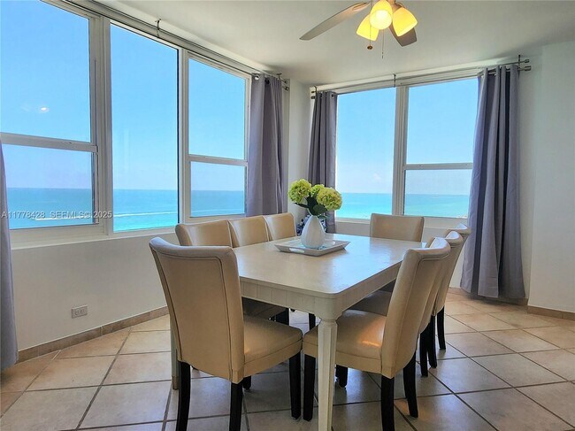 Building Photo - 3505 S Ocean Dr